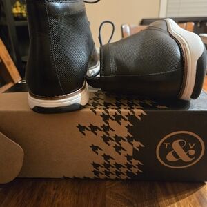 T&V Black Men's Leather Boots
